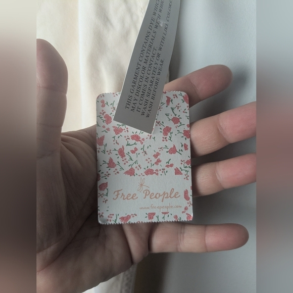 NWT FREE PEOPLE Capri Cadet Pull On Pant Size S 100% Cotton Color Ivory Relaxed - Picture 6 of 15